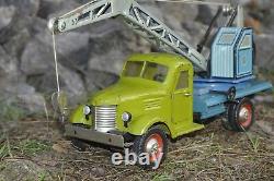 ANTIQUE ULTRA RARE TOY 1950s! VTG Russian Soviet car GAZ truck crane metal TIN