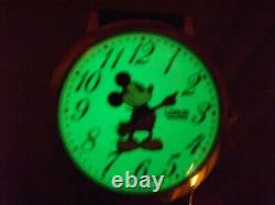 Disney Mens Vintage Seiko Lorus Mickey Mouse Watch (Luminous)-Ultra Rare-HTF-New