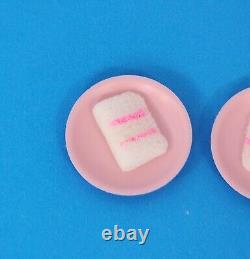 FREE SHIP! ULTRA RARE Vintage BARBIE 2 CAKE SLICES #1034 HOSTESS SET PINK PLATES