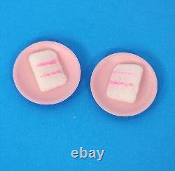 FREE SHIP! ULTRA RARE Vintage BARBIE 2 CAKE SLICES #1034 HOSTESS SET PINK PLATES