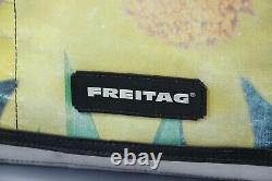 FREITAG FLORAL PRINT ULTRA RARE Vintag Messenger Used Pvc DJ bag Size Large