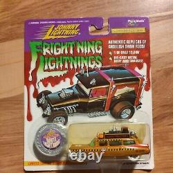 Johnny Lightning Frightning Lightnings Ecto 1 White Lightning Ultra Rare