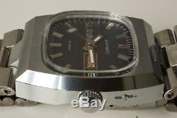 New Automatic Old Stock Ussr Slava 2427 Double Calendar Watch! Ultra Rare Tank