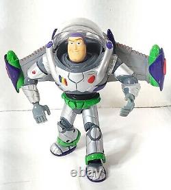 Rare Vintage Buzz Lightyear'Ultra Buzz' S Model Kit Toy Story 2