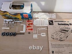 Ultra Rare! Original Vintage Amt 1958 Buick Roadmaster CV Kit Complete L@@k