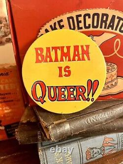 Ultra Rare Vintage Batman 1960's Pinback Pin Button-batman Is Queer- 3-3/8