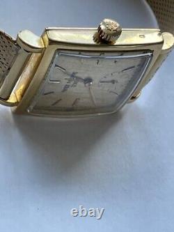 Ultra-Rare Vintage Patek Philippe Ref. 1431 Square Watch, Gold Guilloche dial