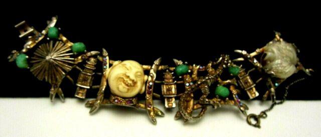 Ultra Rare Vintage Signed Har Jeweled Buddha China Man Dragon Panel Bracelet M4