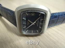 Very Rare Vintage Longines Ultra Quartz Caliber 6215 Watch