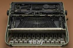 Vintage 1954 Groma Gromina Ultra Flat Rare East German laptop typewriter +Case