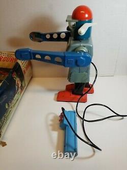 Vintage 1960s Marx Mr. Mercury Ultra Rare Walks & Bows! Japan Tin Toy Robot
