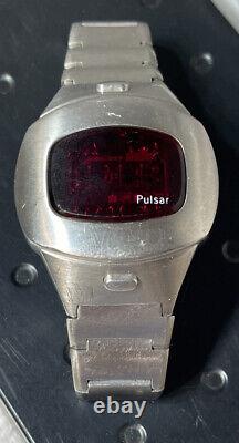Vintage Men's Pulsar P4 EXECUTIVE DIGITAL WATCH STAINLESS STEEL Ultra Rare