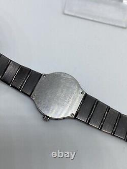 Vintage Movado 84-40-881-A Wrist Watch Ladies Rare Quartz Swiss Ultra Slim Black