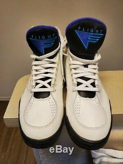 Vintage & Rare Nike Ultra Flight (Black) Basketball Shoes-730006 111 (Men's 13)