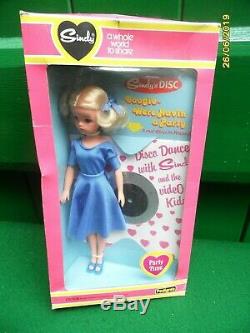 Vintage Sindy Doll Boxed Nrfb Ultra Rare Blue Version Party Time 44743 1981