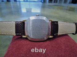 Vintage Ultra Rare Genuine Universal Geneve Uniquartz ETA 954 111 Swiss Watch