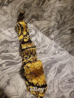 Vintage/Ultra-Rare! Gianni Versace Italy Black/Gold Floral Baroque 100% Silk Tie